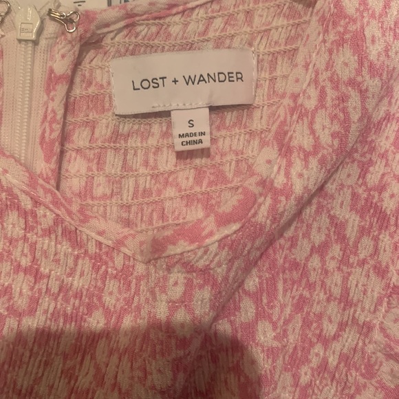 Lost and Wander casual floral pink dress, size small - Picture 3 of 4